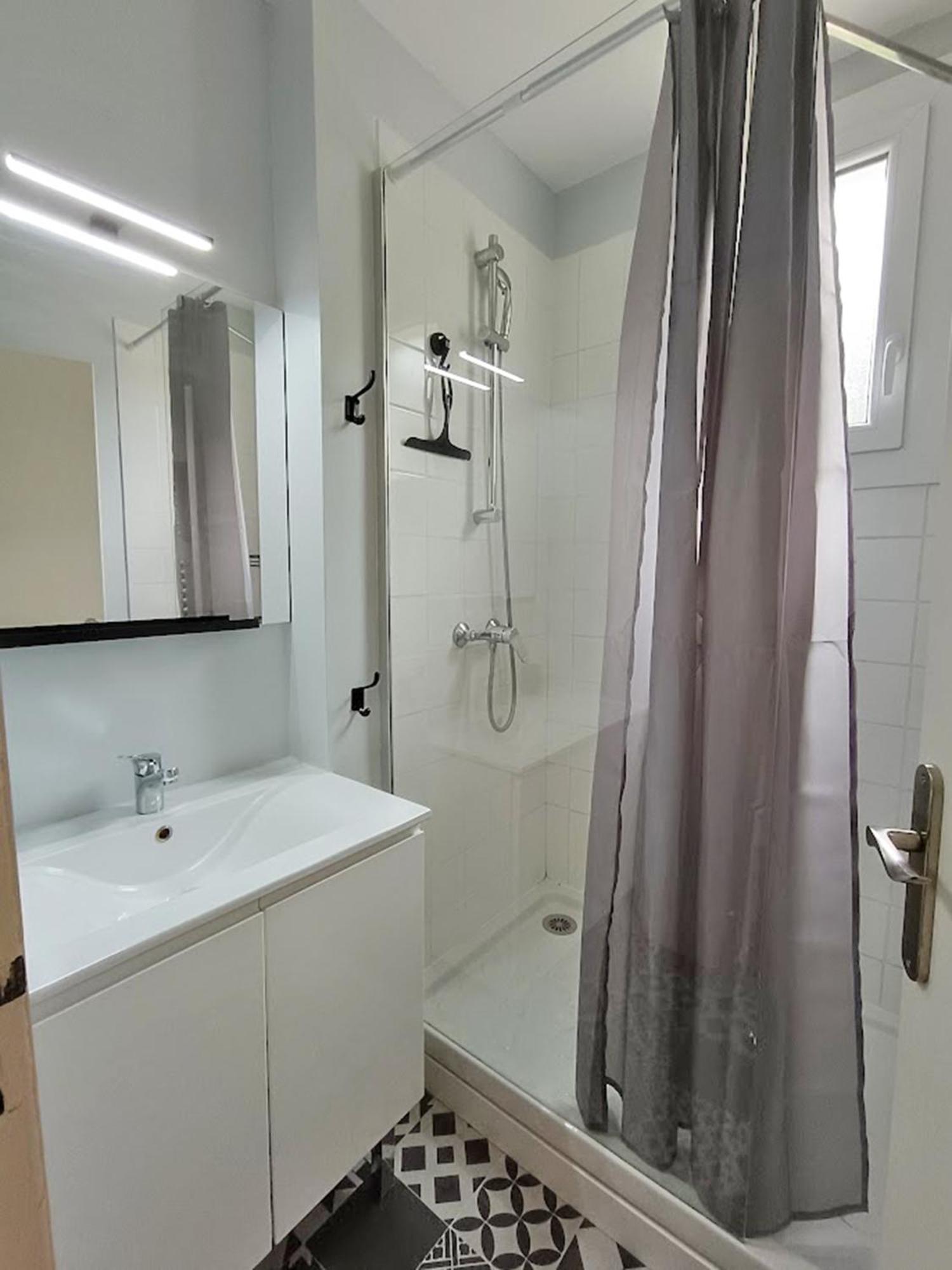 L'Appart Du Maupas, T3, Wifi, Parking Bagneres-de-Luchon ภายนอก รูปภาพ